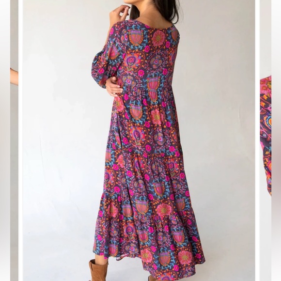 Natural Life Charlotte Midi Dress  Sz Medium Bell Sleeve NWOT - Picture 3 of 10